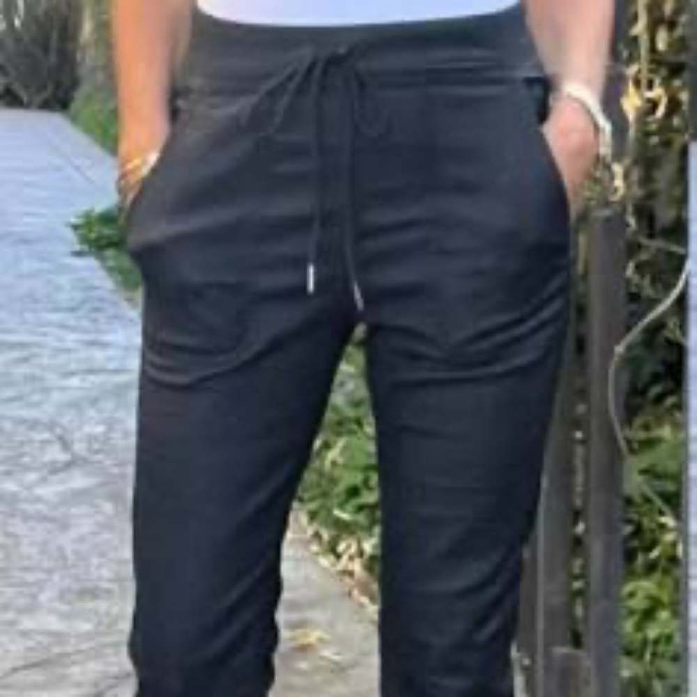 Bevy Flog Tali Vegan Black Joggers